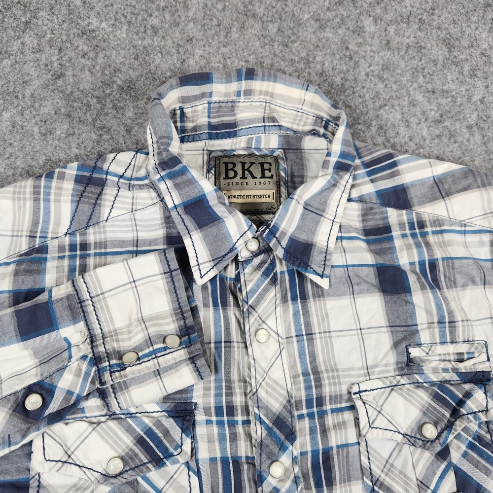 BKE Athletic Fit Stretch Shirt Men L Blue Plaid Western Pearl Snap Button Down